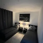 Schoene 3-zimmer-wohnung Mit Klima Am Stadtrand Von Berlin *
