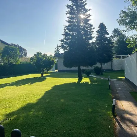 Schoene 3-zimmer-wohnung Mit Klima Am Stadtrand Von Berlin Διαμέρισμα *