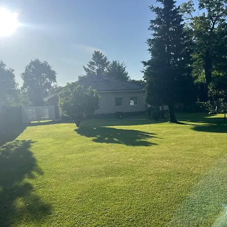 Schoene 3-zimmer-wohnung Mit Klima Am Stadtrand Von Berlin Διαμέρισμα Blankenfelde-Mahlow