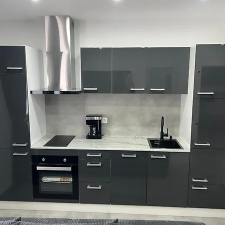 Διαμέρισμα Schoene 3-zimmer-wohnung Mit Klima Am Stadtrand Von Berlin